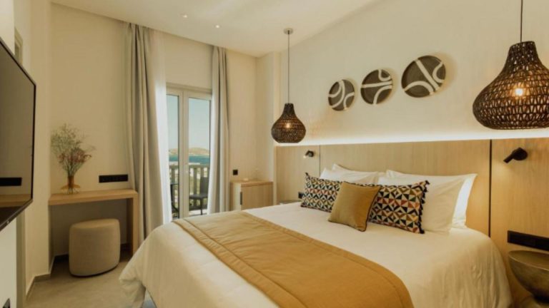 Hotel Opal u Nausi na Parosu