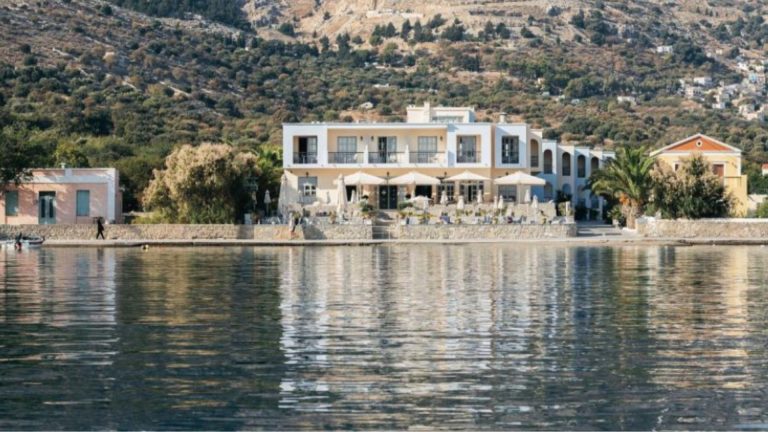 Pedi Beach Hotel uz plažu u Pediju na Simiju