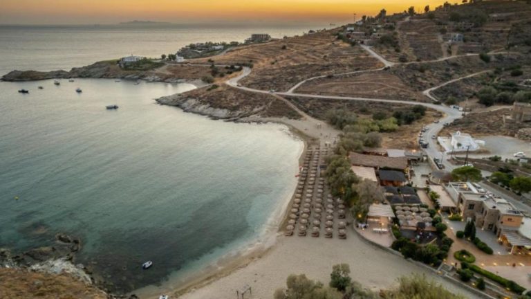 Porto Koundouros Beach and Villas uz more na Kei