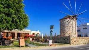 Read more about the article Selo Antimahija (Kos) – venecijanski zamak, vetrenjača i karneval