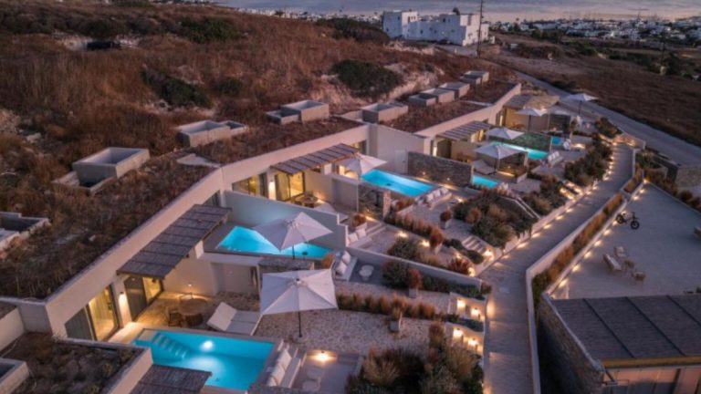 Solus Suites u Adamasu na Milosu