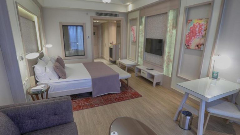 Hotel The Green Park u Čukurambaru