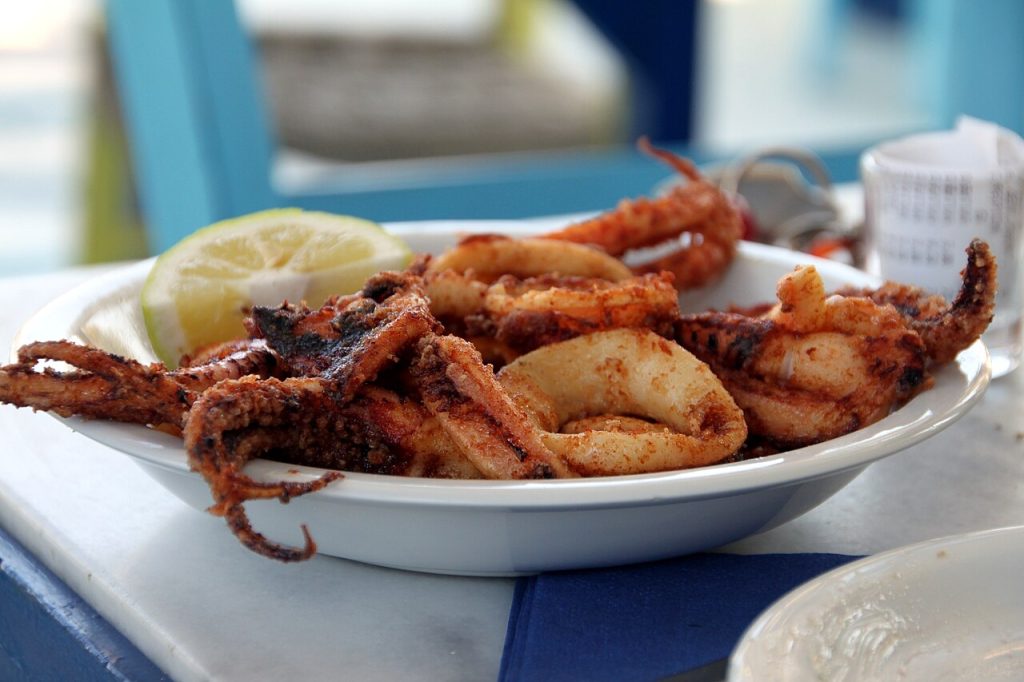 Kalamarakija – pržene lignje na Santoriniju