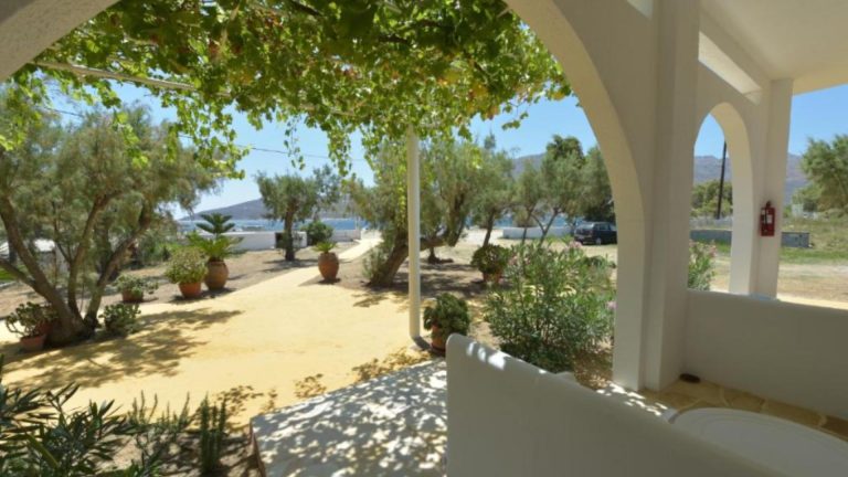 Kyma studios na plaži u Livadiju na Serifosu