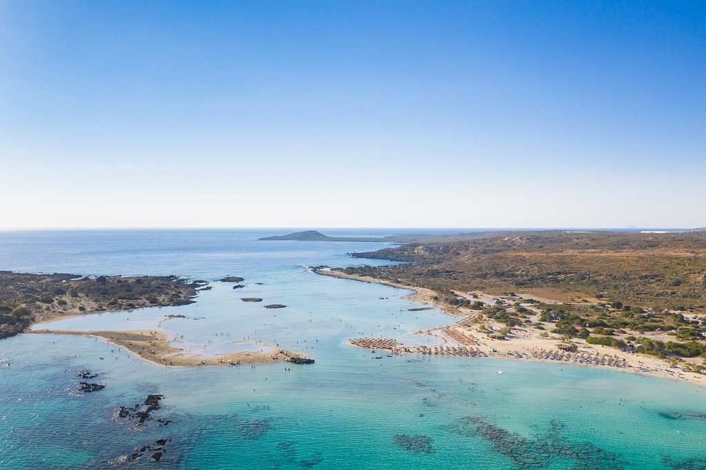 Plaža Elafonisi na Kritu iz vazduha