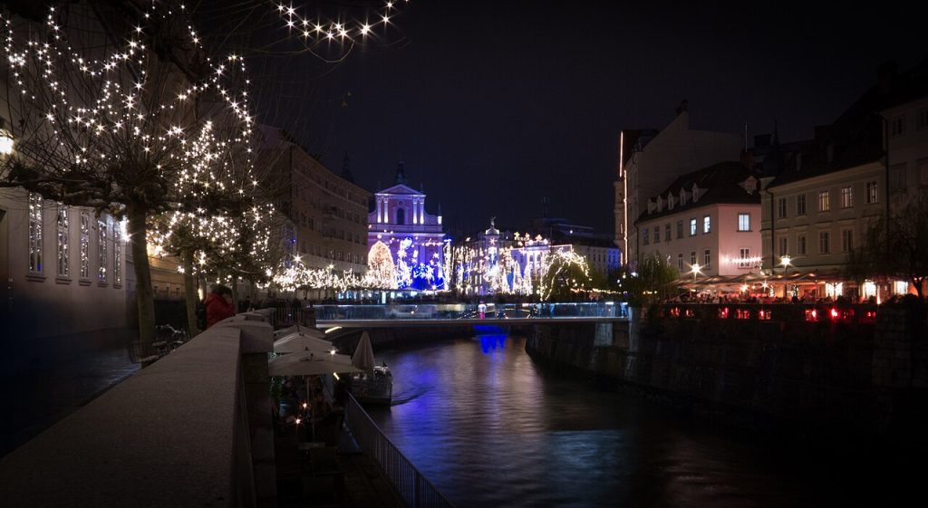 Praznična rasveta u Ljubljani